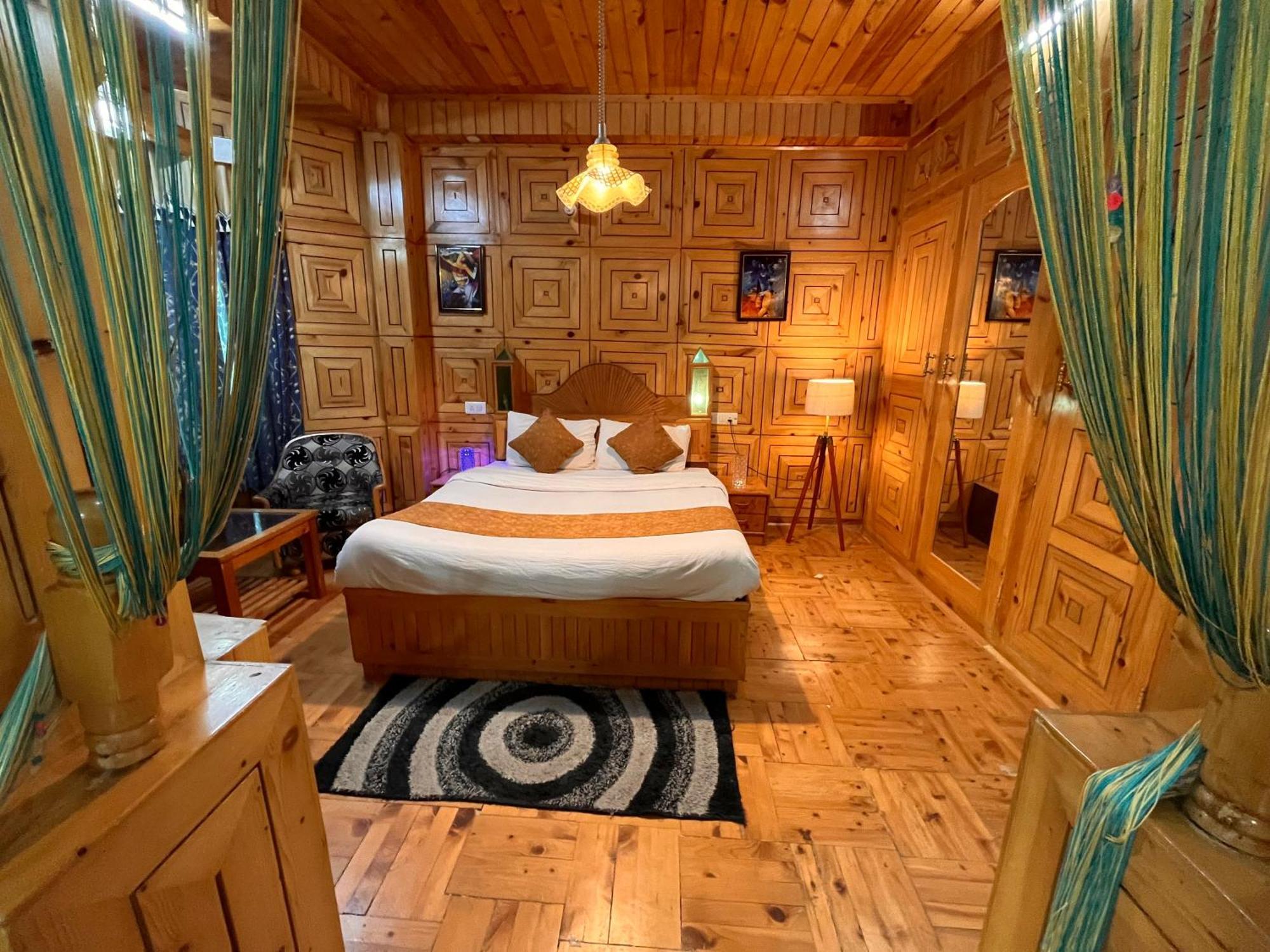 Woods Villa Cottage, Manali Manāli Exterior foto