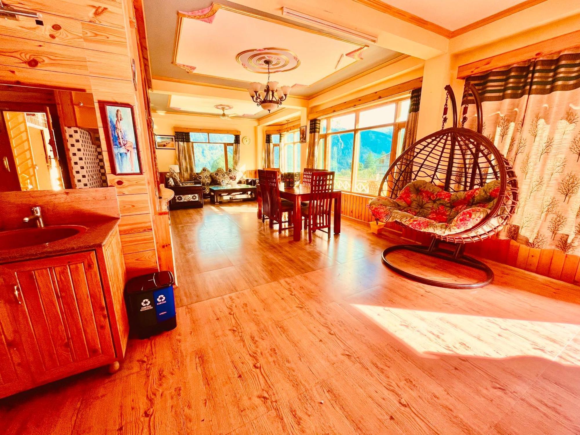 Woods Villa Cottage, Manali Manāli Exterior foto